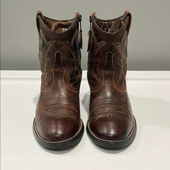 Ariat Shoes - Ariat Brown Western Boots